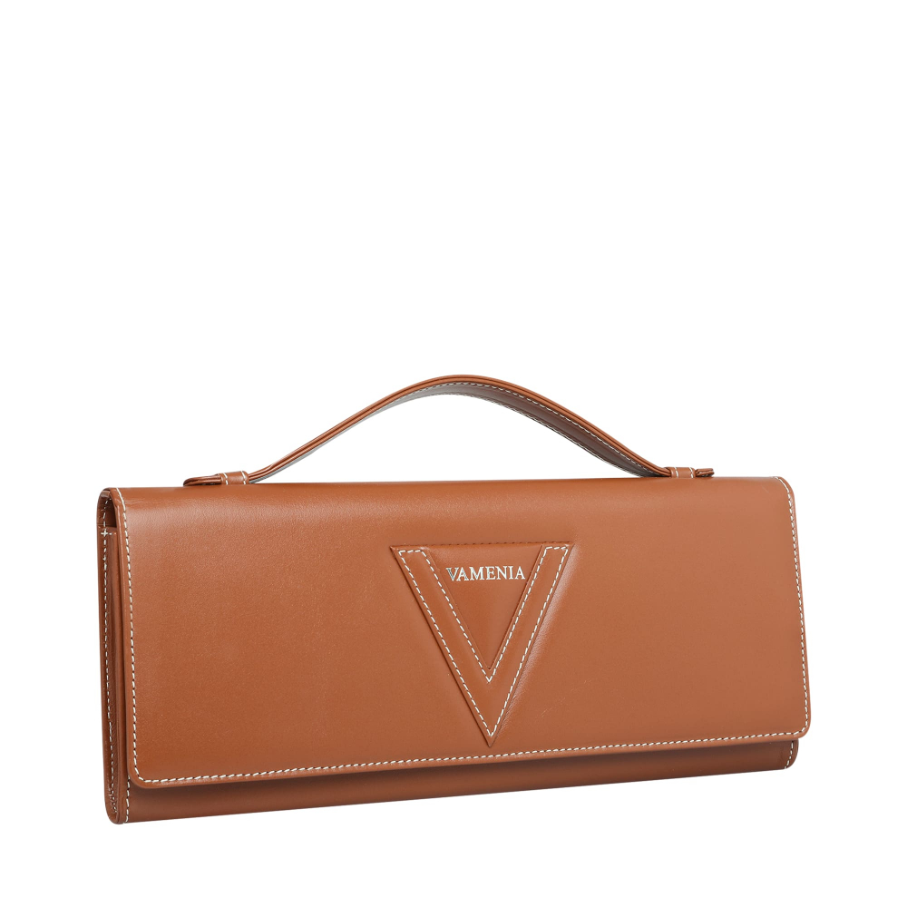 Lange Clutch aus Kalbsleder in cognac